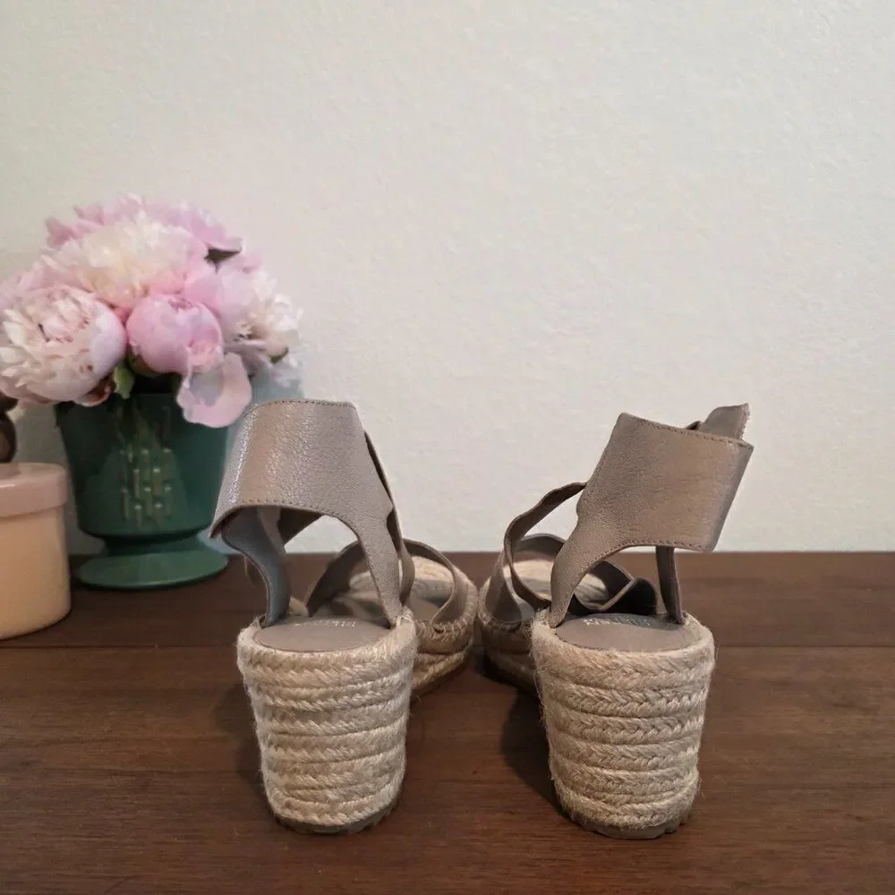 Eileen Fisher - Willow Tumbled Leather Wedge Espadrille Sz 9